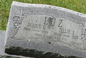 Julius G Luz