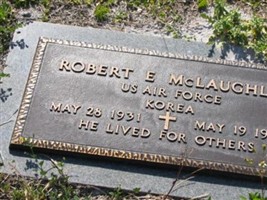 Robert E McLaughlin
