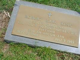Robert Earl King