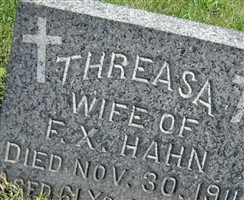 Threasa Bindle Hahn Threasa Bindle Hahn