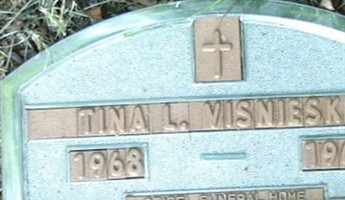 Tina L Visniesky