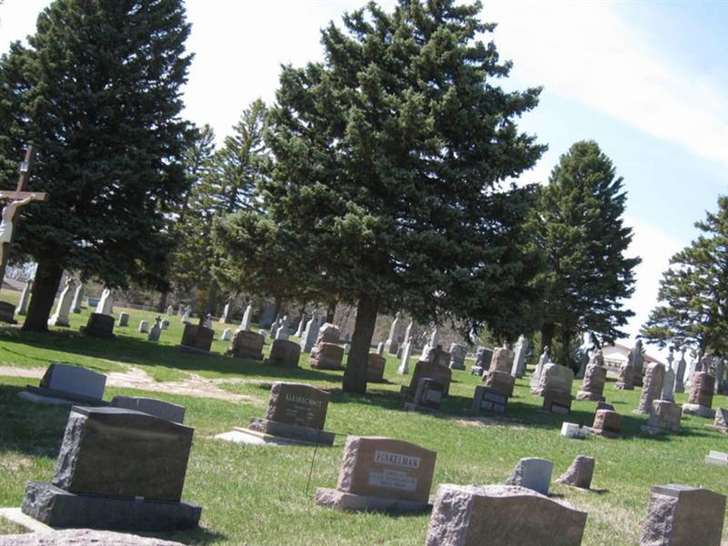 Saint Peter and Paul Cemetery Sysoon funeral directory [en]