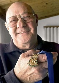 Mike Colalillo on Sysoon