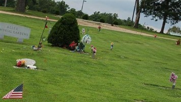 Allee Memorial Gardens