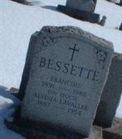 Alvinia Lavallee Bessette (2017163.jpg) Alvinia Lavallee Bessette (2017163.jpg)
