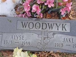 Alyse Elizabeth Woodwyk