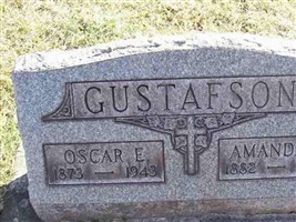 Amanda R. BANDUR GUSTAFSON