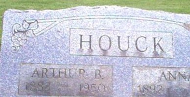 Anna McBRIDE Houck