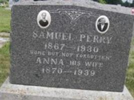 Anna Perry