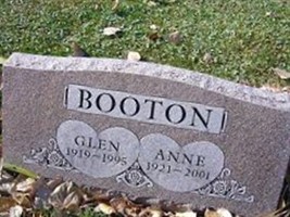 Anne Booton