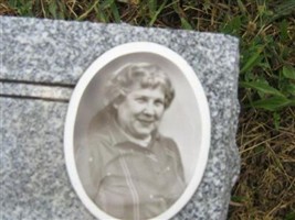 Anne Petrow