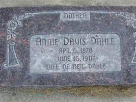 Annie Davis Dahle