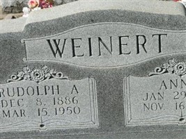 Annie Weinert Annie Weinert