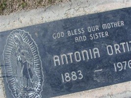 Antonia Ortiz Antonia Ortiz
