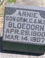 Arnold "Arnie" Bloedorn
