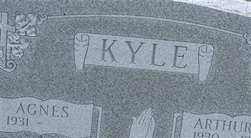 Arthur L Kyle