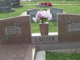 Bennie N Lauter