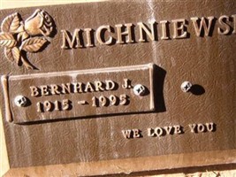 Bernhard J. Michniewski Bernhard J. Michniewski