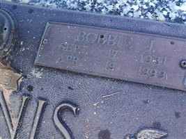 Bobbie J McInnis