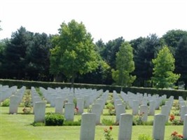 Cambes-en-Plaine War Cemetery