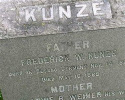 Catharine B Weimer Kunze (2023852.jpg) Catharine B Weimer Kunze (2023852.jpg)