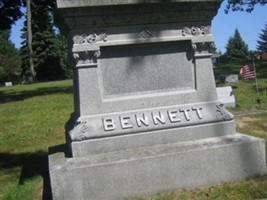 Clarence J Bennett (2098669.jpg) Clarence J Bennett (2098669.jpg)