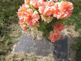 Clarissa L Barth
