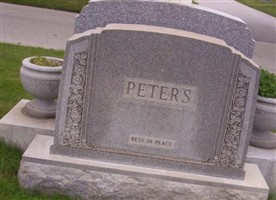 Clotilde Peters Clotilde Peters