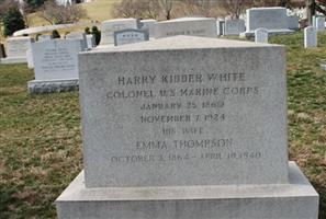 Col Harry Kidder White