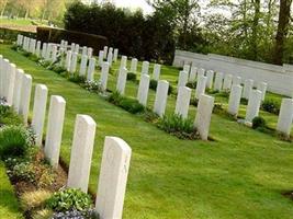 Hyde Park Corner (Royal Berks) Cemetery