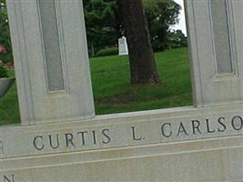 Curt Carlson