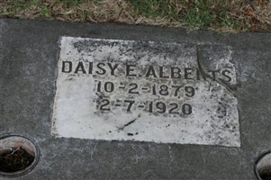 Daisy E Alberts