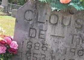Dan E Clouse