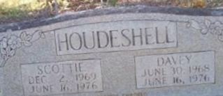 Davey Houdeshell