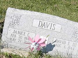 David E Davis, III