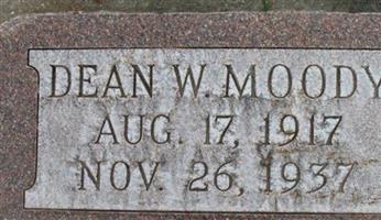 Dean William Moody