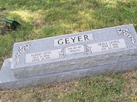 Della Leona Geyer Della Leona Geyer