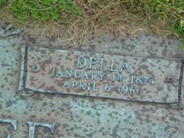 Della Petroff