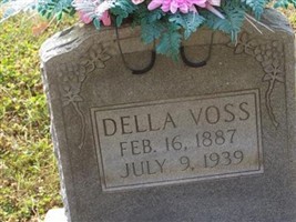 Della Voss