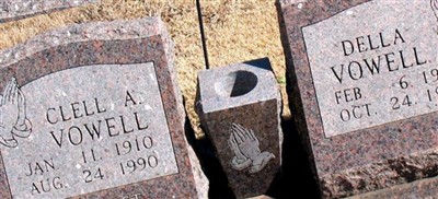 Della Vowell Della Vowell