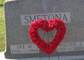 DeLoris Mary Wischhusen Smetona