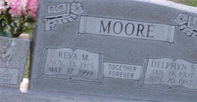 Delphyn S Moore