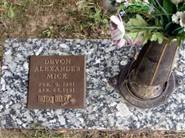 Devon Alexander Mick