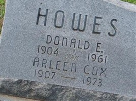 Donald E Howes