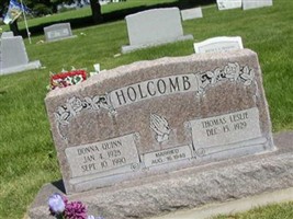 Donna Quinn Holcomb