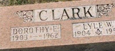 Dorothy E Clark