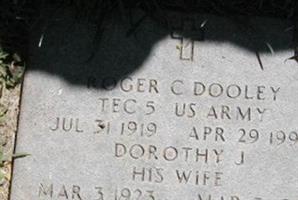 Dorothy J Dooley