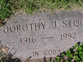 Dorothy J Stoop