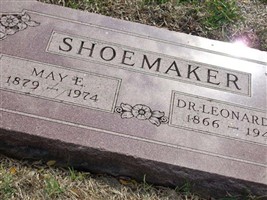 Dr Leonard W Shoemaker