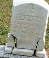 Edgar E Matthews